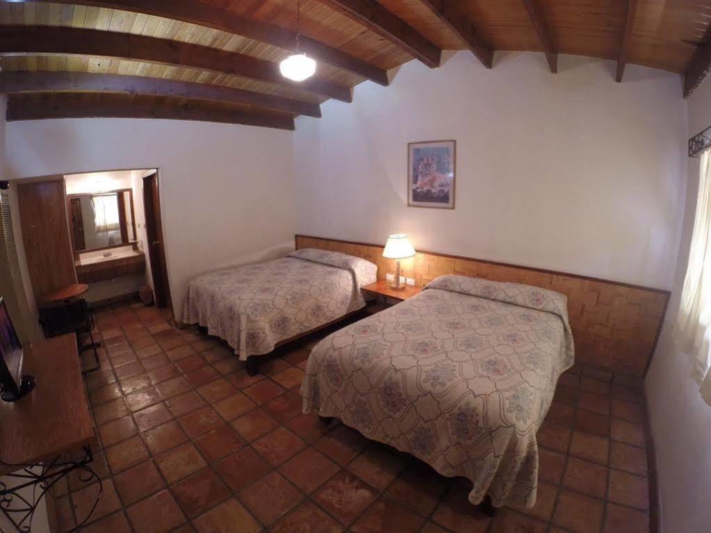 Hotel Cascada Inn Creel Zewnętrze zdjęcie